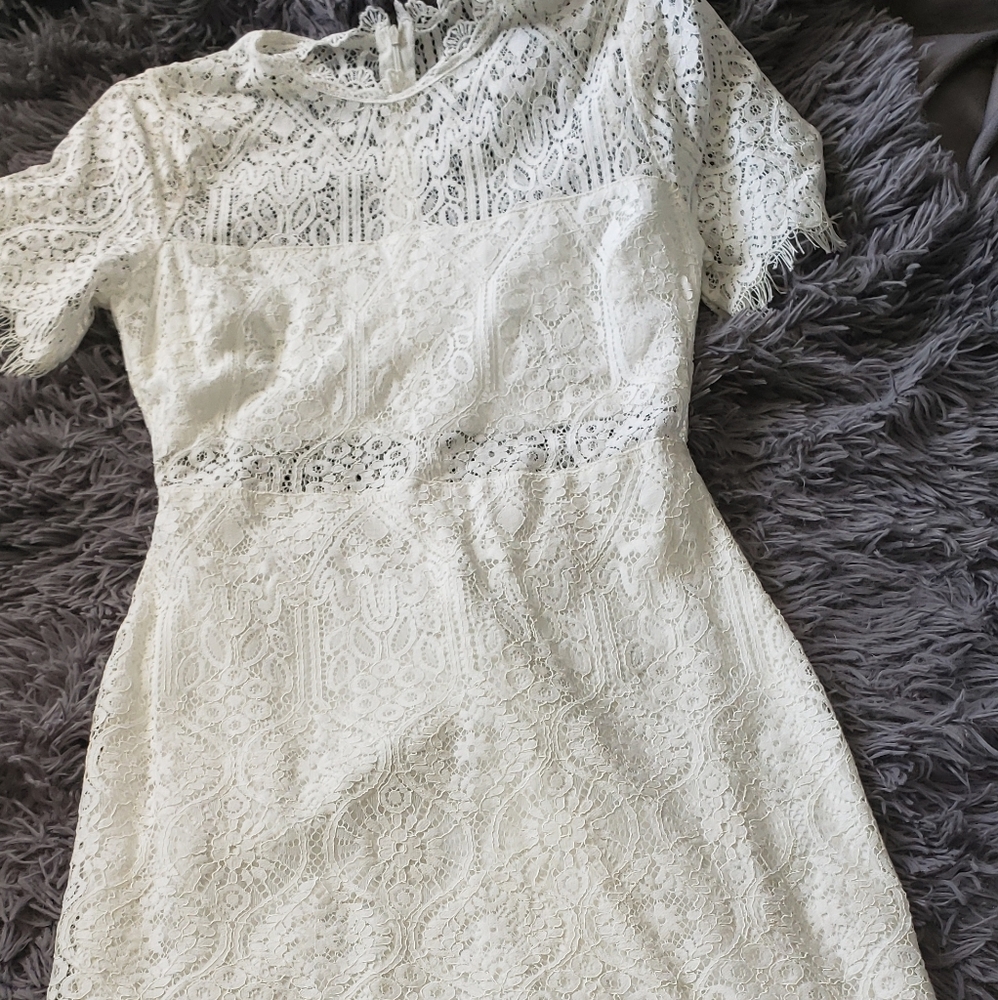 Lulu's  White lace  dress